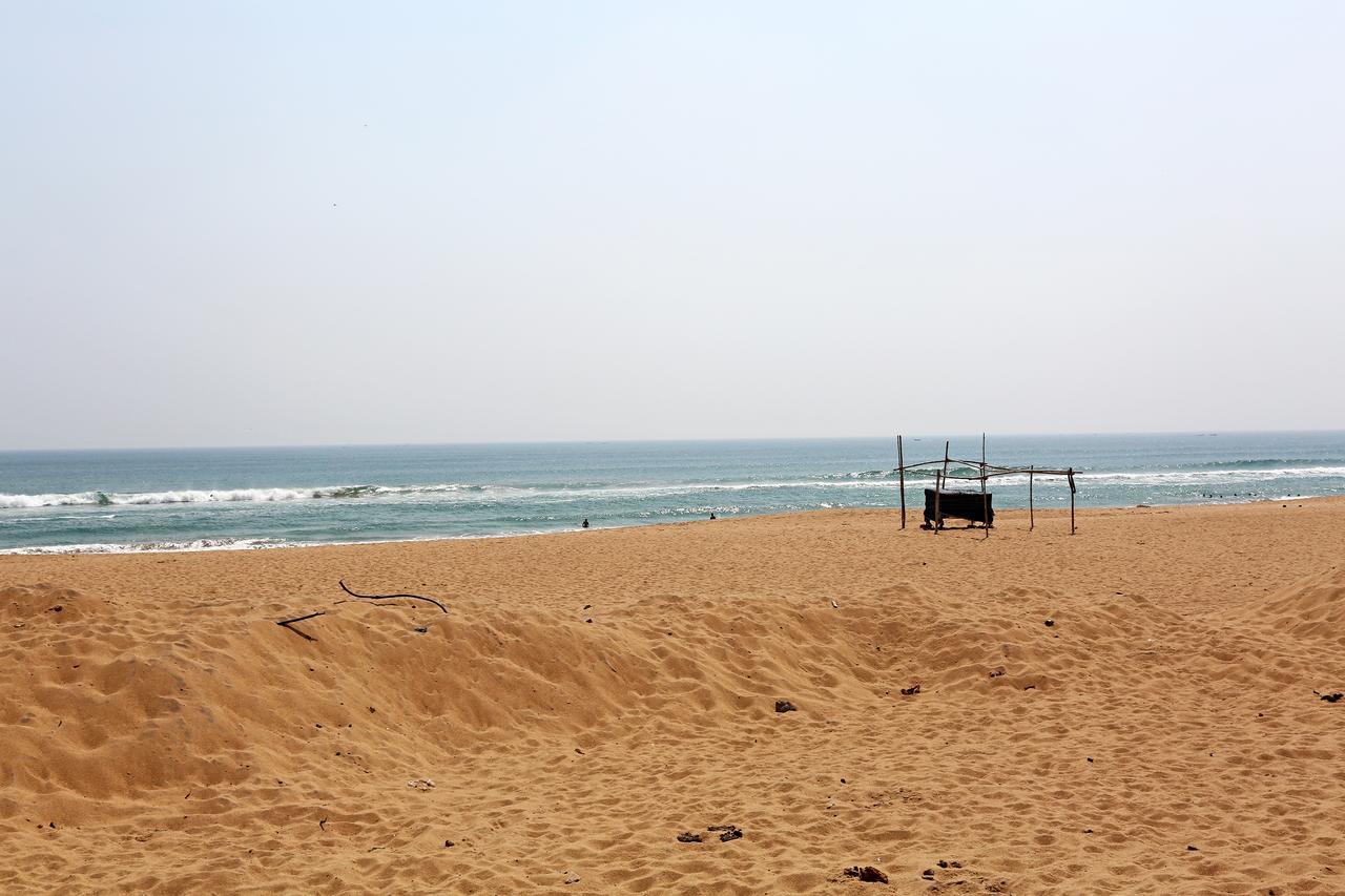 Hotel On Call Puri Laxmi Beach Resort المظهر الخارجي الصورة